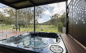 Hemley House Luxury In Halls Gap